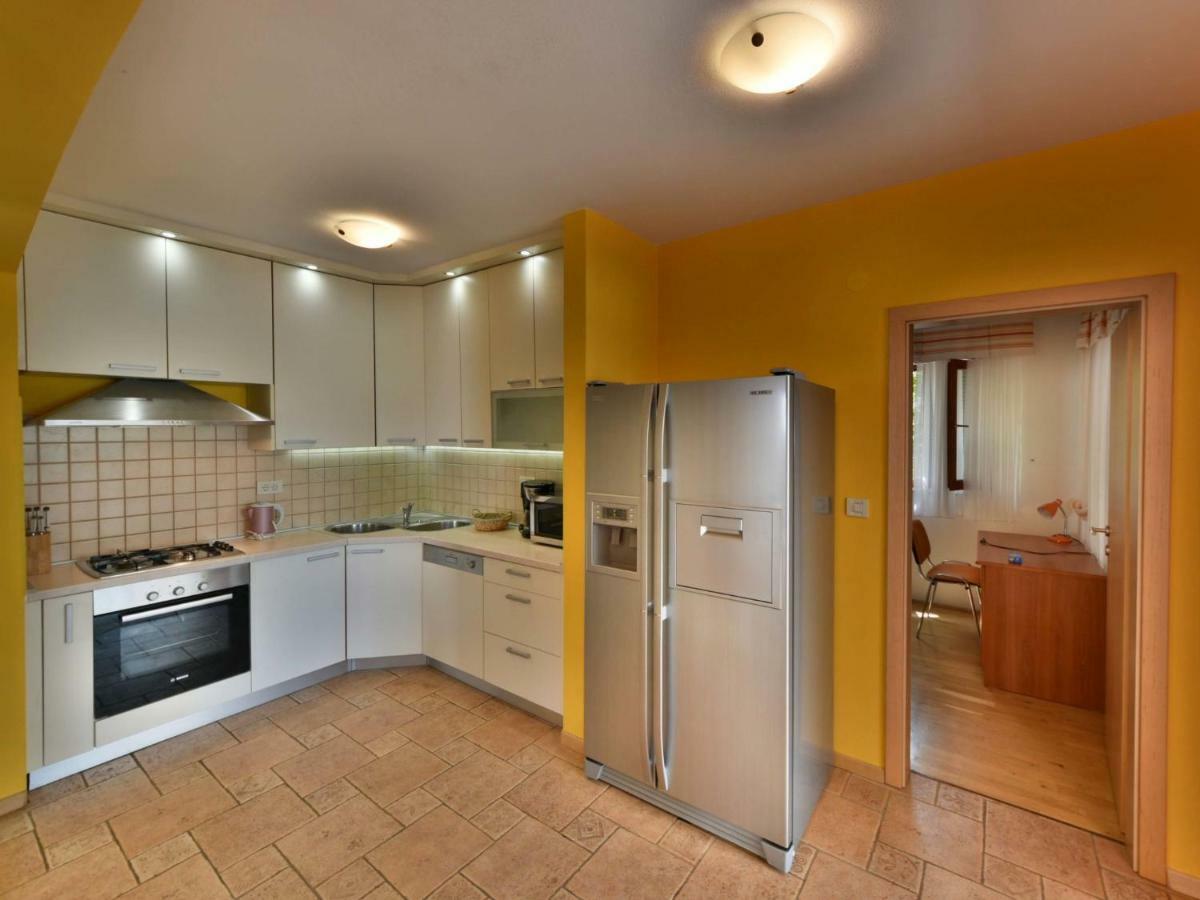 Villa Yellow House By Interhome Diklo Exterior foto